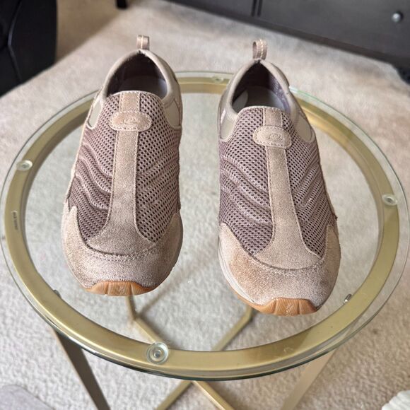 Easy Spirit eTEMPEST Women’s sneakers Size 9.5M Taupe Suede Mesh Comfort Shoes - Picture 1 of 9
